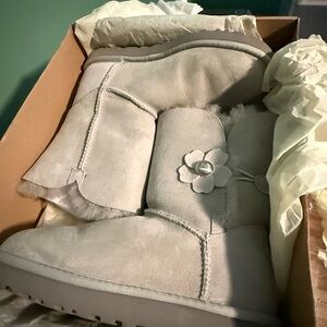 UGG Light Gray Winter Boots with Floral Accent